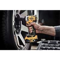 Cordless Impact Wrench with Hog Ring Anvil, 20 V, 1/2" Socket Distribution Jean Lapalme