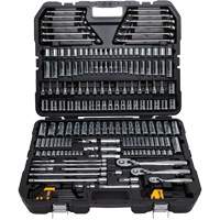 Jeu d'outils de m&eacute;canicien avec coffret moul&eacute; par soufflage Distribution Jean Lapalme